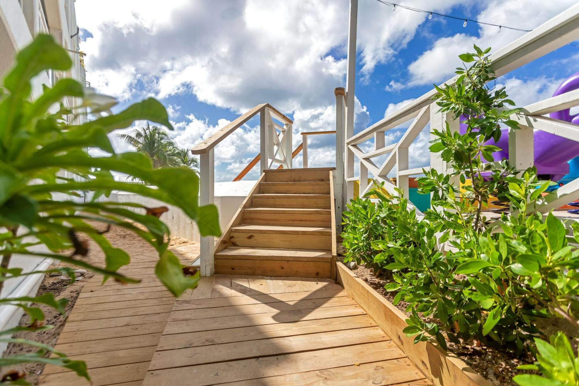Maho Beach House - Grand Studio - Oceanview Suite Luaran gambar