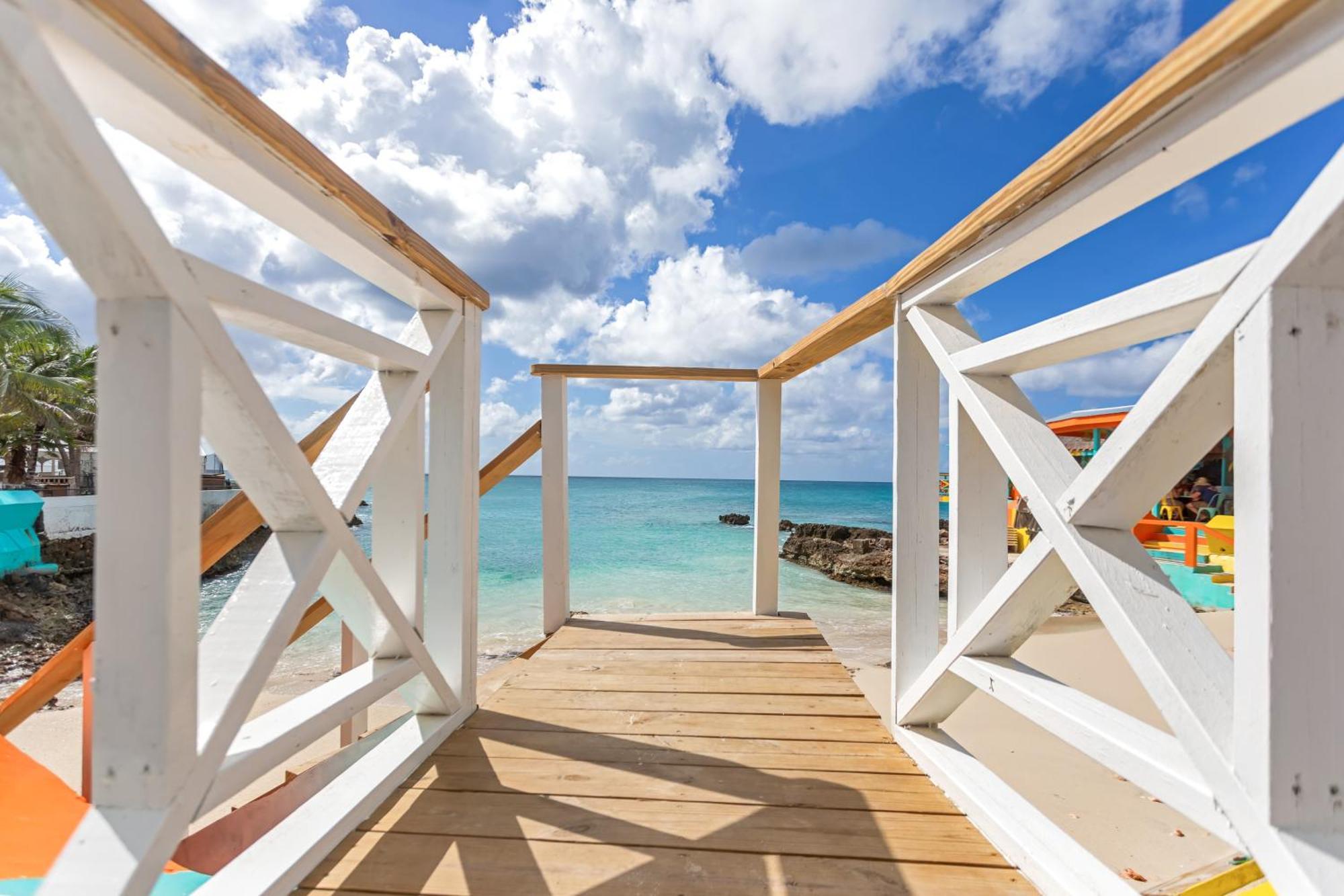 Maho Beach House - Grand Studio - Oceanview Suite Luaran gambar